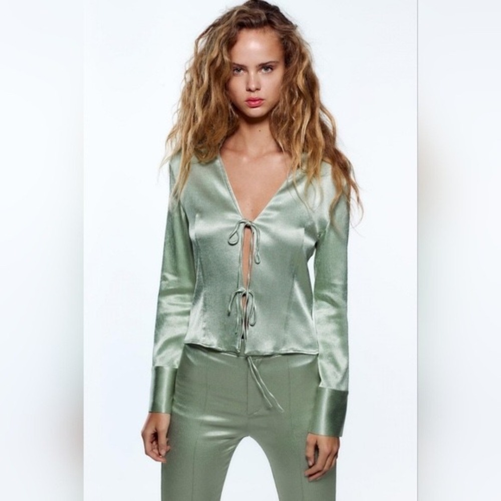 Zara Blouse Top Womens Size‎ Small Green Satin Long Sleeve Tie Front Party